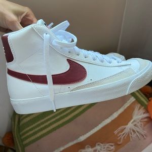 Womens Nike Blazer Mids